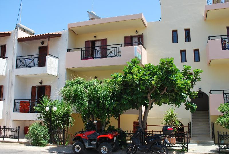 Koula Apartments Stalís Exterior photo